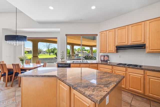 2687 E ARROWHEAD Trail, Gilbert, AZ 85297