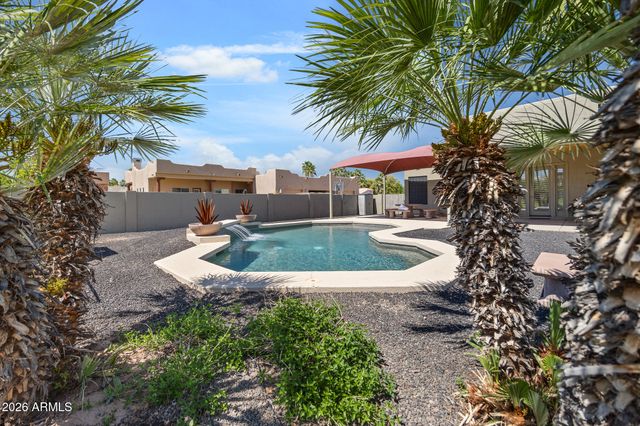 2687 E ARROWHEAD Trail, Gilbert, AZ 85297