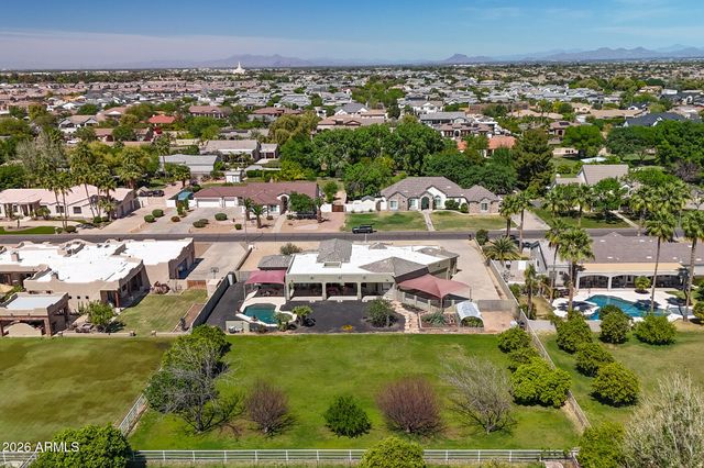 2687 E ARROWHEAD Trail, Gilbert, AZ 85297