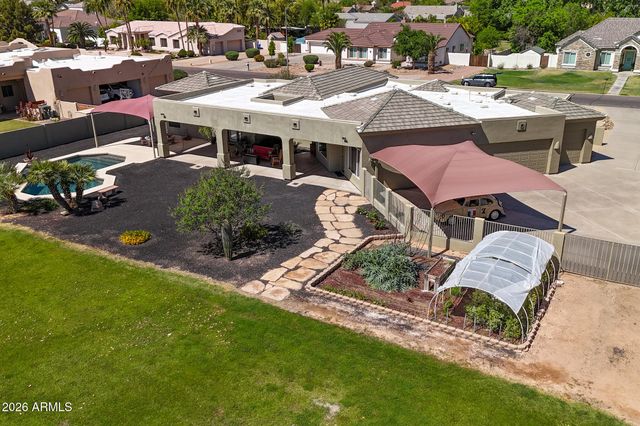 2687 E ARROWHEAD Trail, Gilbert, AZ 85297