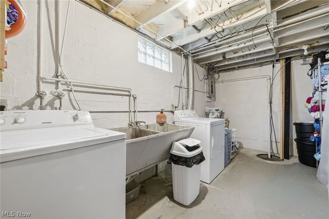 1852 Cramer Avenue, Akron, OH 44312