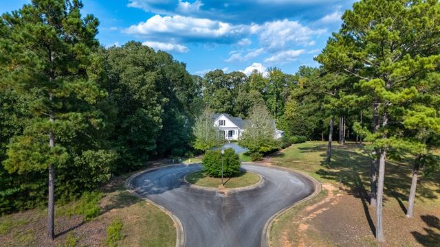 511 Brae Burn Court, Lanett, AL 36863