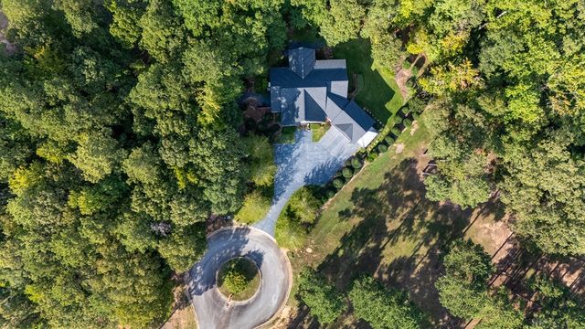 511 Brae Burn Court, Lanett, AL 36863