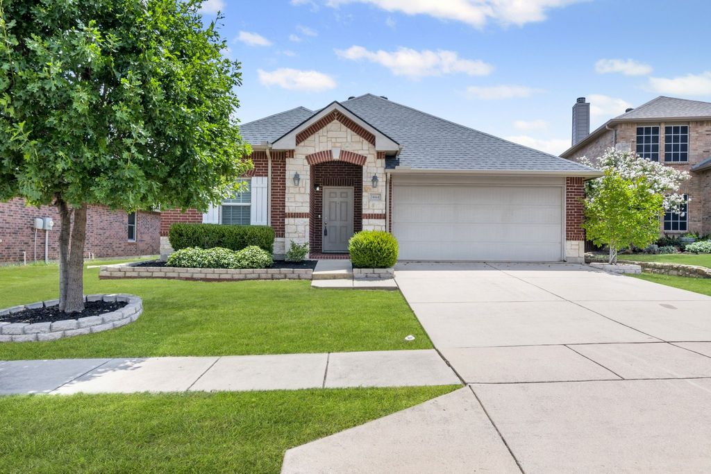 2444 Horseback Trail, Fort Worth, TX 76177