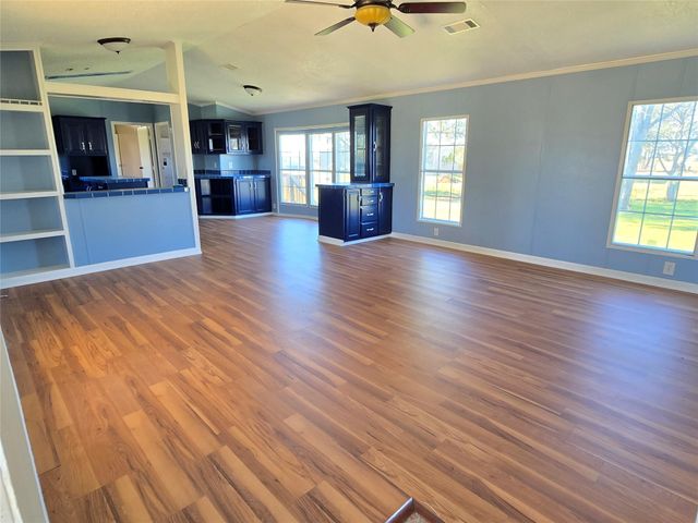 44 Avenue K, Markham, TX 77456