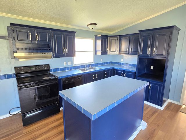 44 Avenue K, Markham, TX 77456