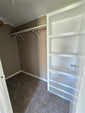 44 Avenue K, Markham, TX 77456