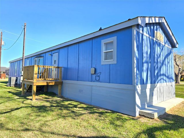 44 Avenue K, Markham, TX 77456