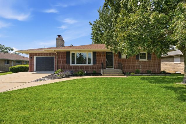 1120 W 54th Avenue, Merrillville, IN 46410