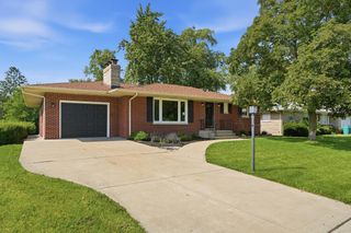 1120 W 54th Avenue, Merrillville, IN 46410