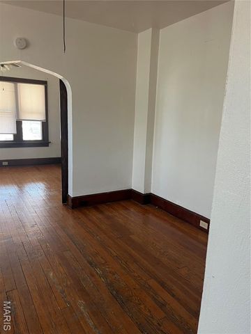 611 Centreville Avenue, Belleville, IL 62220