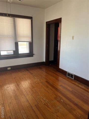 611 Centreville Avenue, Belleville, IL 62220