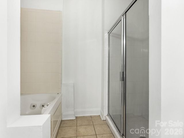 123 S Summit Avenue, Charlotte, NC 28208