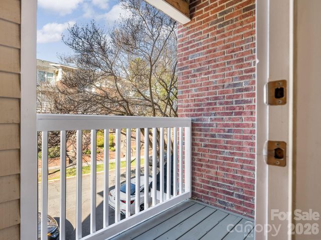 123 S Summit Avenue, Charlotte, NC 28208