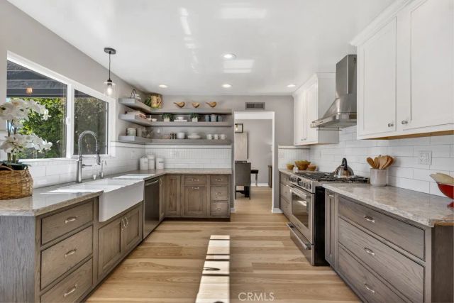 6402 Pinion, Oak Park, CA 91377