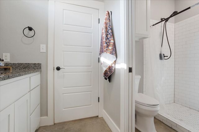 408 W Day Street, Denison, TX 75020