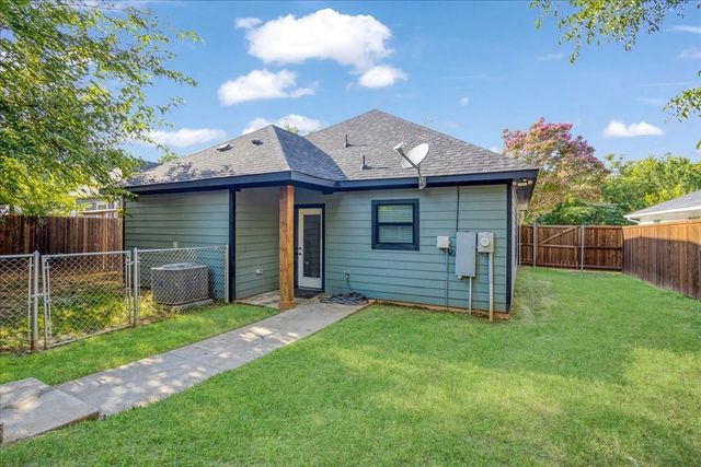 408 W Day Street, Denison, TX 75020