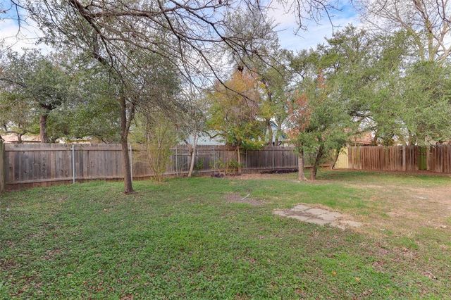12606 Hunters Chase DR, Austin, TX 78729
