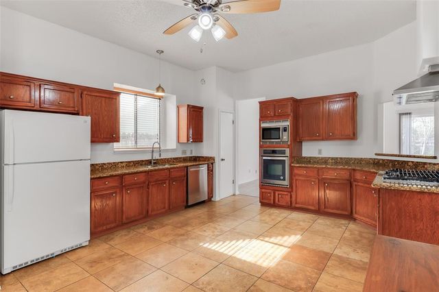 12606 Hunters Chase DR, Austin, TX 78729