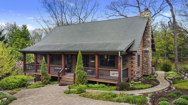 W5782 Ridge ROAD, Elkhorn, WI 53121