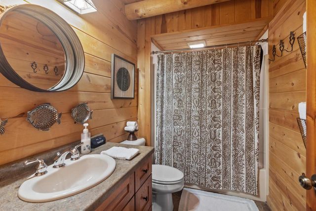 W5782 Ridge ROAD, Elkhorn, WI 53121