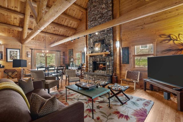 W5782 Ridge ROAD, Elkhorn, WI 53121