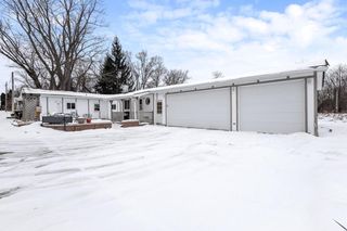 6151 S Miller LANE, New Berlin, WI 53146