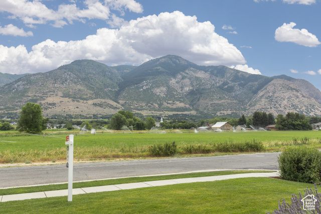 2205 N 600 E, North Ogden, UT 84414