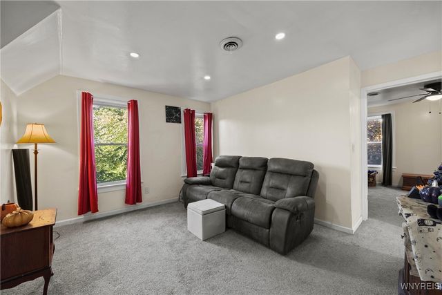 41 Hamilton Street, Buffalo, NY 14207