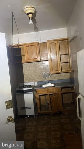 5733 TORRESDALE AVE, Philadelphia, PA 19135