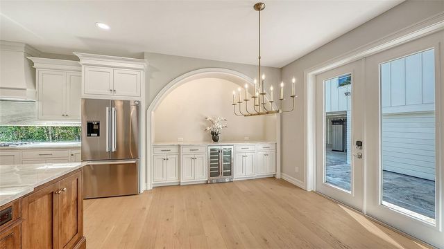 1850 WEBBER STREET, Sarasota, FL 34239