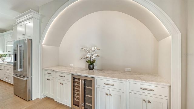 1850 WEBBER STREET, Sarasota, FL 34239