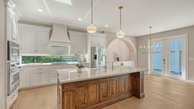 1850 WEBBER STREET, Sarasota, FL 34239