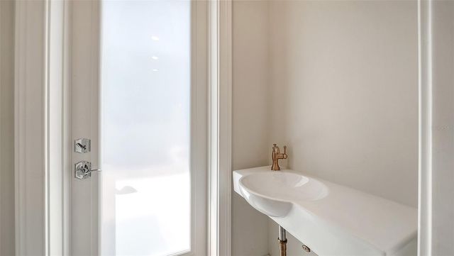 1850 WEBBER STREET, Sarasota, FL 34239