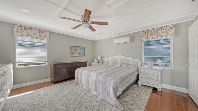 1850 WEBBER STREET, Sarasota, FL 34239