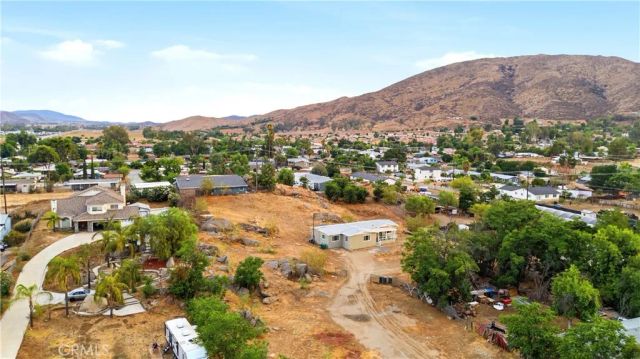 33405 Old State, Hemet, CA 92545