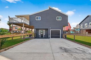 1926 Blue Water Highway, Surfside Beach, TX 77541