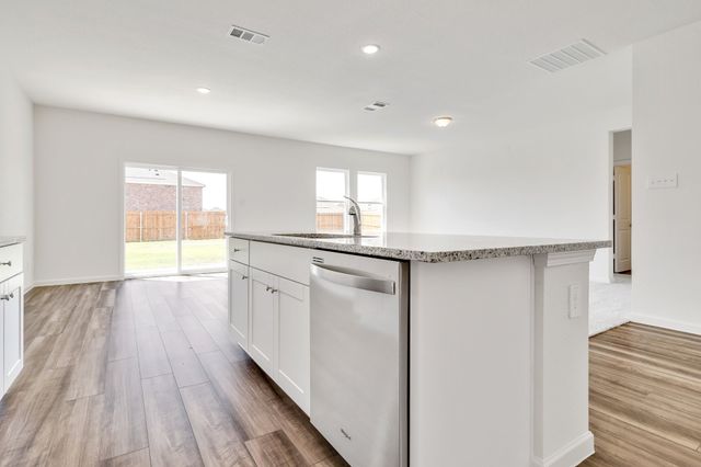 795 Yorkshire Drive, Lavon, TX 75166