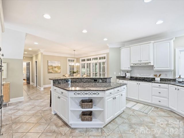 10841 Congressional Club Drive, Charlotte, NC 28277
