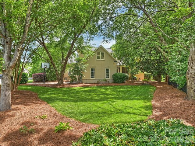 10841 Congressional Club Drive, Charlotte, NC 28277