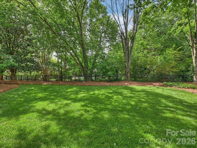 10841 Congressional Club Drive, Charlotte, NC 28277
