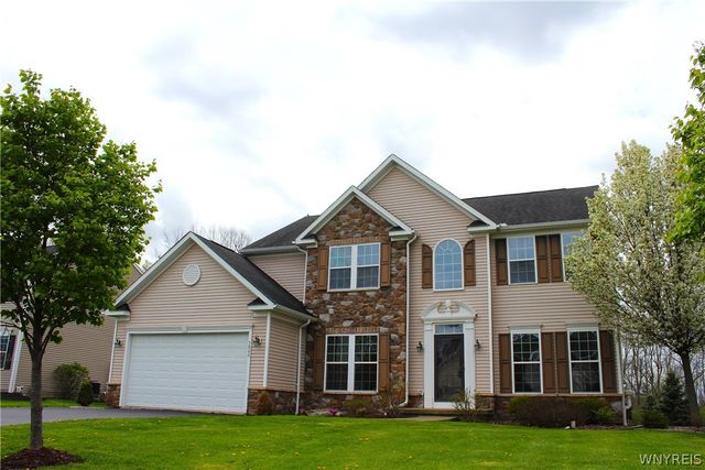 5860 Monaghan Lane, Clarence, NY 14032