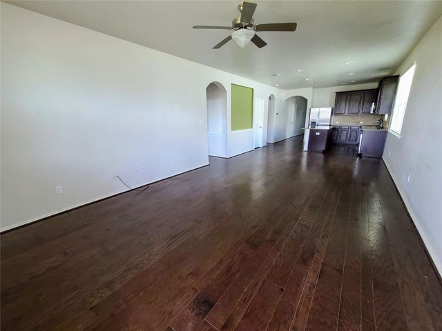 412 Drystone TRL, Liberty Hill, TX 78642