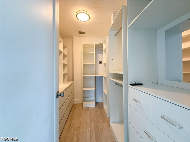 2846 Arbutus ST C2, Naples, FL 34112