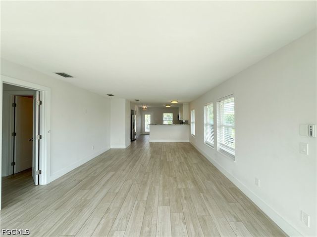2846 Arbutus ST C2, Naples, FL 34112
