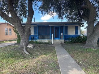 1133 Austin St, Portland, TX 78374