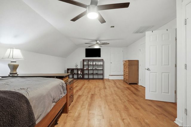 5374 Fallen Oak, Bulverde, TX 78163