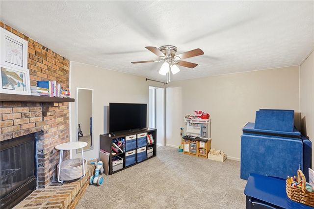 6136 Old Troy Pike, Huber Heights, OH 45424