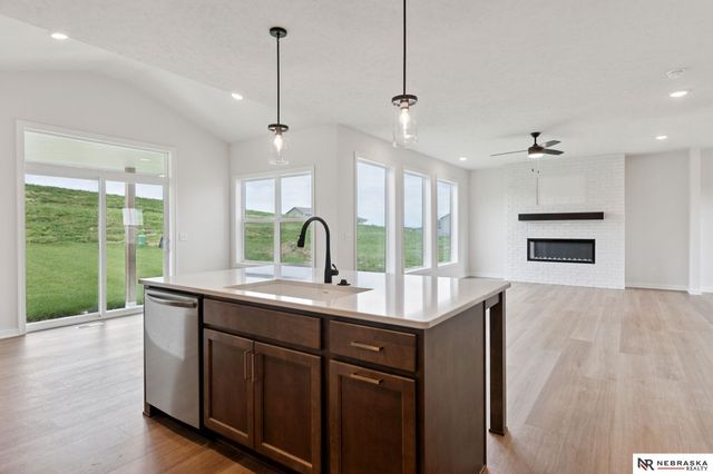 11021 N 162 Street, Bennington, NE 68007