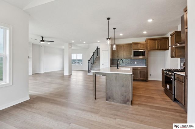 11021 N 162 Street, Bennington, NE 68007